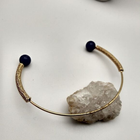 Gladiator floss cuff bracelet - Picture 3 of 3